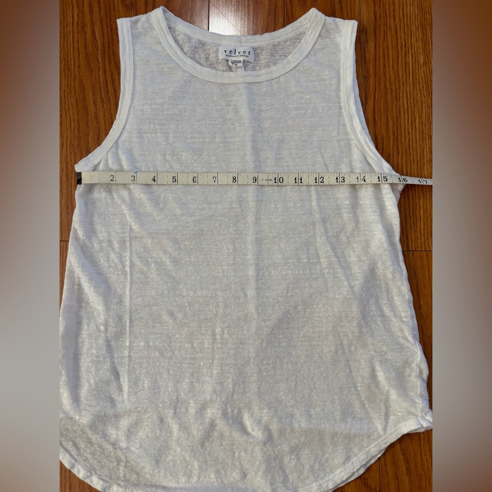 LINEN SLEEVELESS LIGHT & AIRY TANK TOP * Brand is VELVET by Graham & Spencer * - Picture 3 of 8